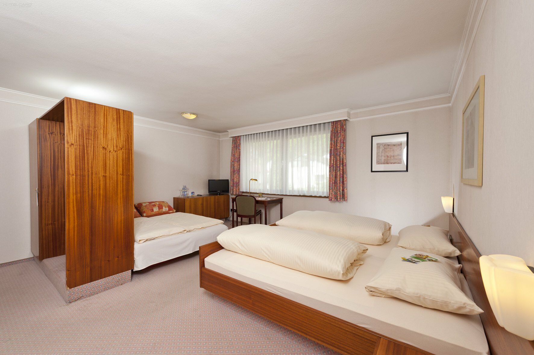Hotel Akzent Restaurant Hirsch 3*